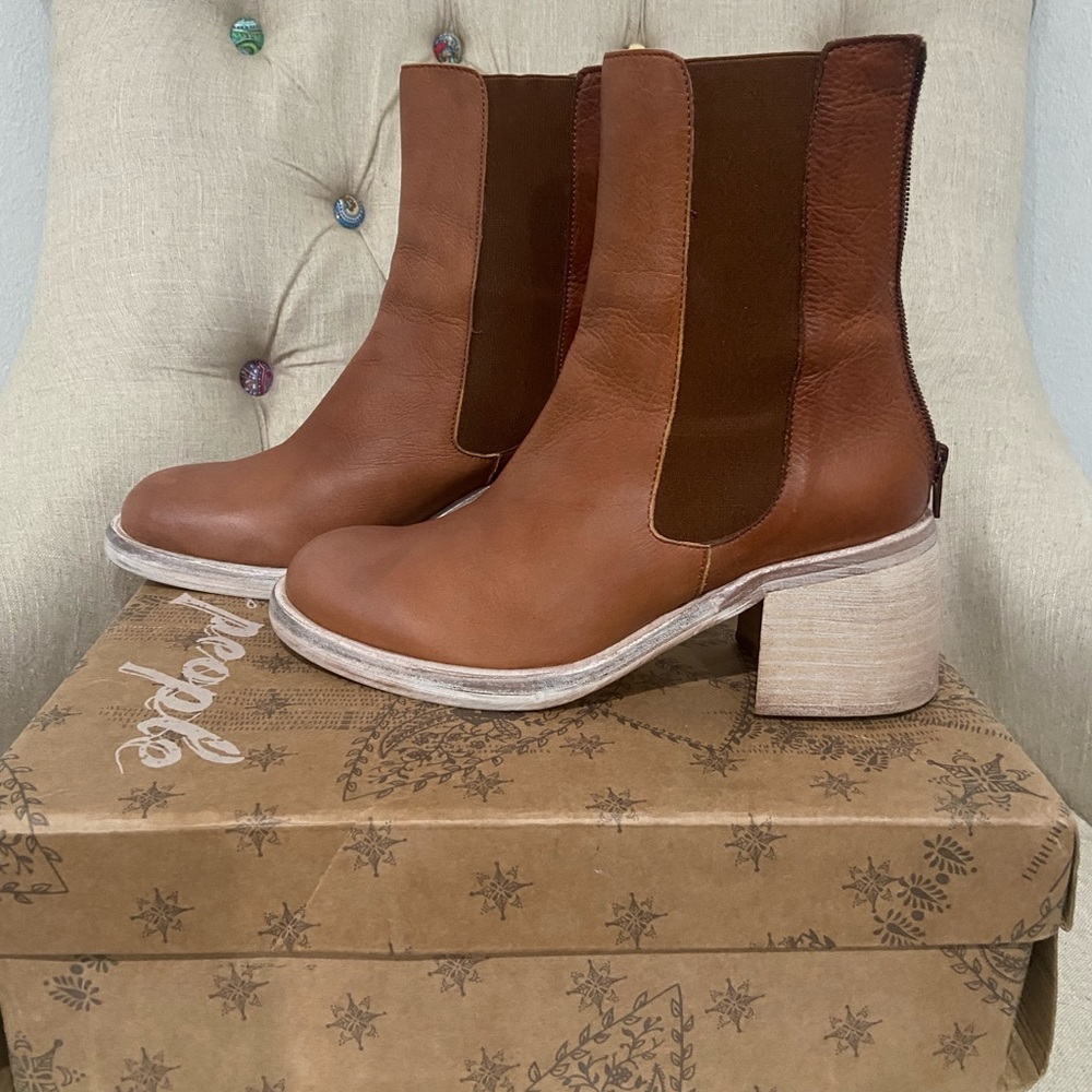 Free People Essential Chelsea Boot